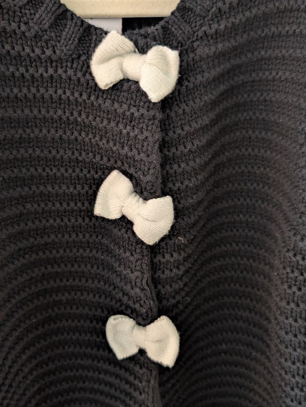 ๐ธADD ON Tahari Girls Black Knit Cardigan with White Bow Accents, Size Medium 7/8 - Picture 6 of 9